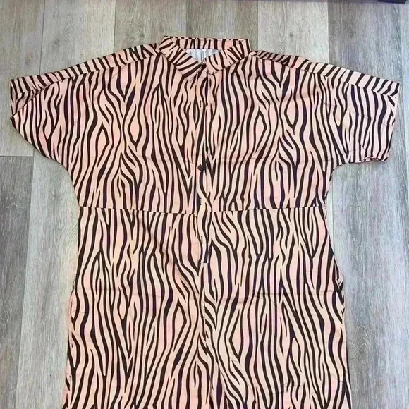 3XL zebra printed jumpsuit - Picture 8 of 9